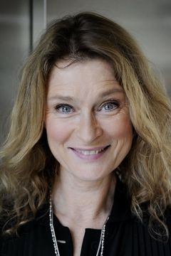 Lena Endre interpreta Erika Berger