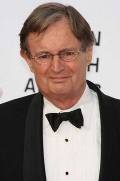 David McCallum interpreta Donald