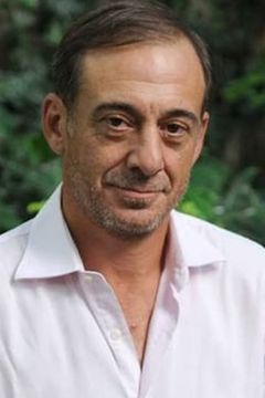 Alejandro Awada interpreta Gabler
