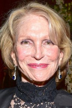 Virginia Kiser interpreta Beth Simpson