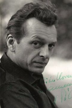 Gérard Tichy interpreta Comte Courville
