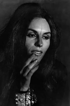 Thamila Mezbah interpreta Sabine's Mother