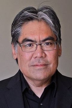 Reid Asato interpreta Muto