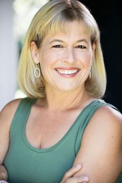 Lisa Picotte interpreta Lori from Encino