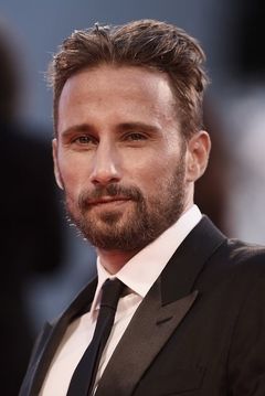 Matthias Schoenaerts interpreta Eric Deeds