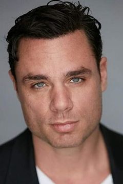 Jordann Kimley interpreta White Swallow