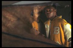 Garikayi Mutambirwa interpreta Deaundre'Double D' Davis