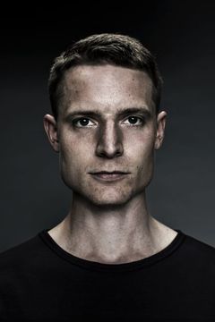 Max Ovaska interpreta Engineer