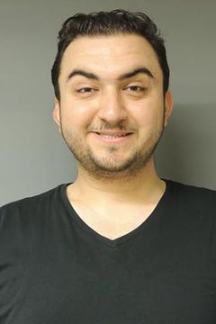 İlber Gürtunca interpreta İlhan