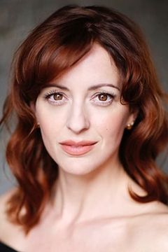 Amy Ellen Richardson interpreta Ensemble'Lovely Ladies'