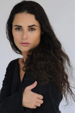 Stephanie Nogueras interpreta Amaya DeSoto