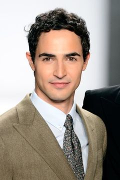 Zac Posen interpreta Zac Posen (uncredited)