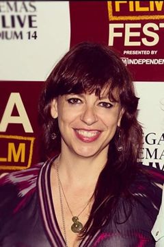 Shaz Bennett interpreta Cheerleader (as Shannon Bennett)