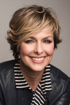 Melora Hardin interpreta Monica