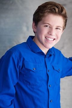 Gunnar Smith interpreta Gary Age 6