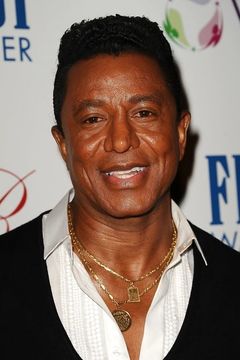 Jermaine Jackson interpreta Nadif