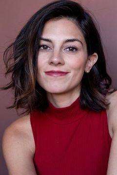 Melanie Minichino interpreta Additional Voices (voice)