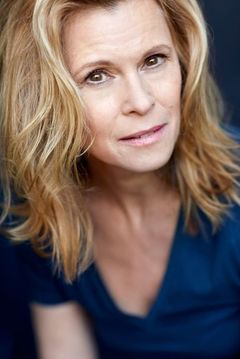 Leslie Malton interpreta Maria Haller