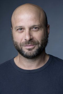 Antonio Márquez interpreta Marido Natalia