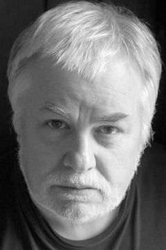 Billy Riddoch interpreta Newspaper Editor