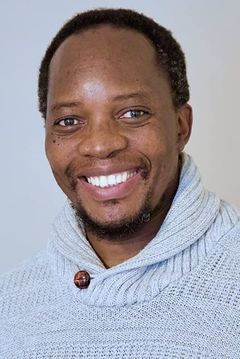 Lungani Sibanda interpreta Student