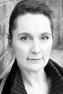 Kate Duchêne interpreta Latin Teacher