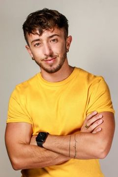 Gabe Gabriel interpreta Sgt. Valenziano