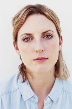 Diana Irvine interpreta Syd