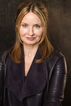 Ann Hagemann interpreta Saleswoman