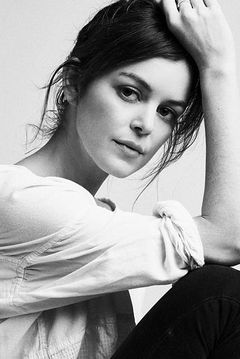 Nora Zehetner interpreta Princess Ithaca