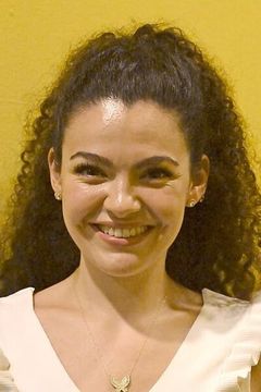 Merve Çakır interpreta Shirin Ceylan