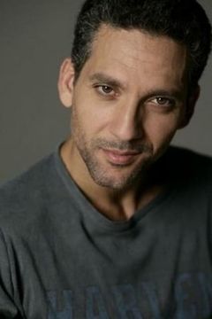 Beppe Fiorello interpreta Daniele Baroni