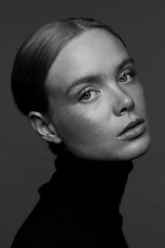 Matilda Källström interpreta Hanna