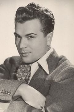 Roger Dann interpreta Pierre Grandfort