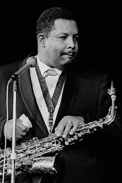 Cannonball Adderley interpreta Self (uncredited)