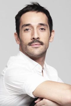 Miguel Flor De Lima interpreta Segador Portugués