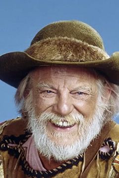 Denver Pyle interpreta Jesse Duke