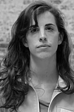 Neus Gil Cortes interpreta Undead
