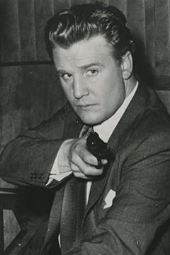 Donald Houston interpreta Acrisius