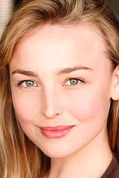 Colombe Jacobsen-Derstine interpreta Hailey