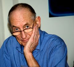Jeremy Akerman interpreta Fyodor Tsetkov