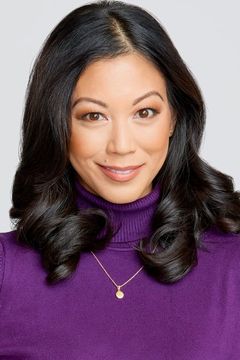 Brittany Ishibashi interpreta Emily