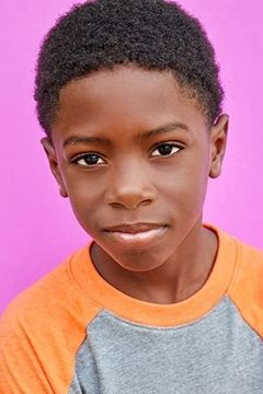 Christopher Farrar interpreta Demetrius Sutton