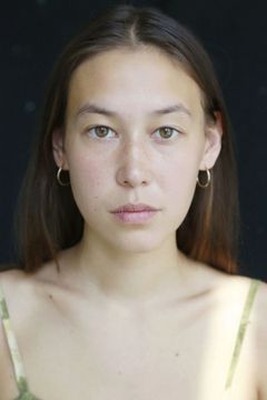 Malaya Stern Takeda interpreta Catherine