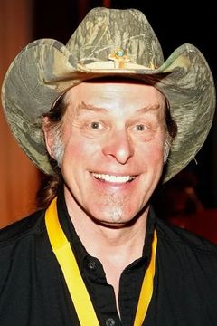 Ted Nugent interpreta Himself