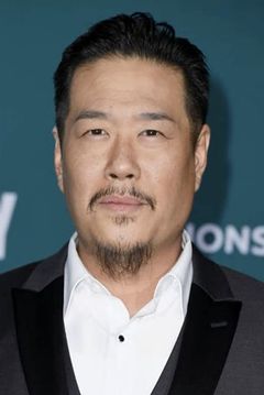 Philip Fu-Kang Wang interpreta Chinese Major