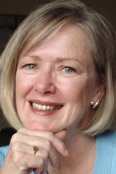 Marion McCorry interpreta Receptionist