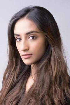 Rukku Nahar interpreta Selina Khan