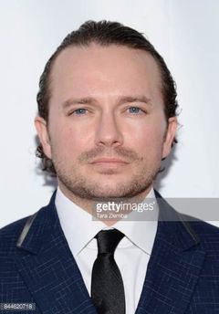 Richard Lane Jr. interpreta Sully