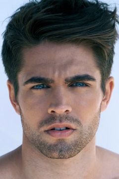 Jack Derges interpreta Randy